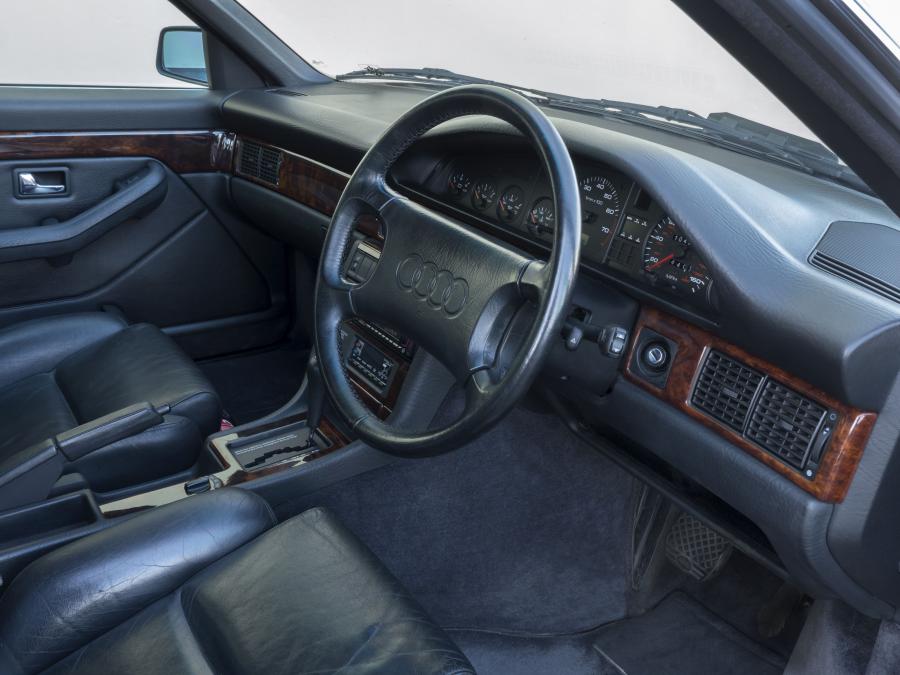 Торпедо Audi V8 1988 года  (UK) (фото 7 из 9)